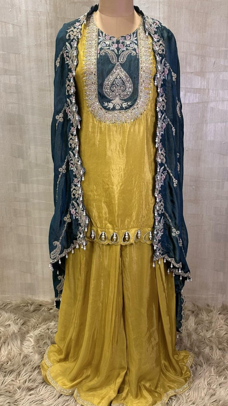 Handwork & Machinework on Suit and Cape