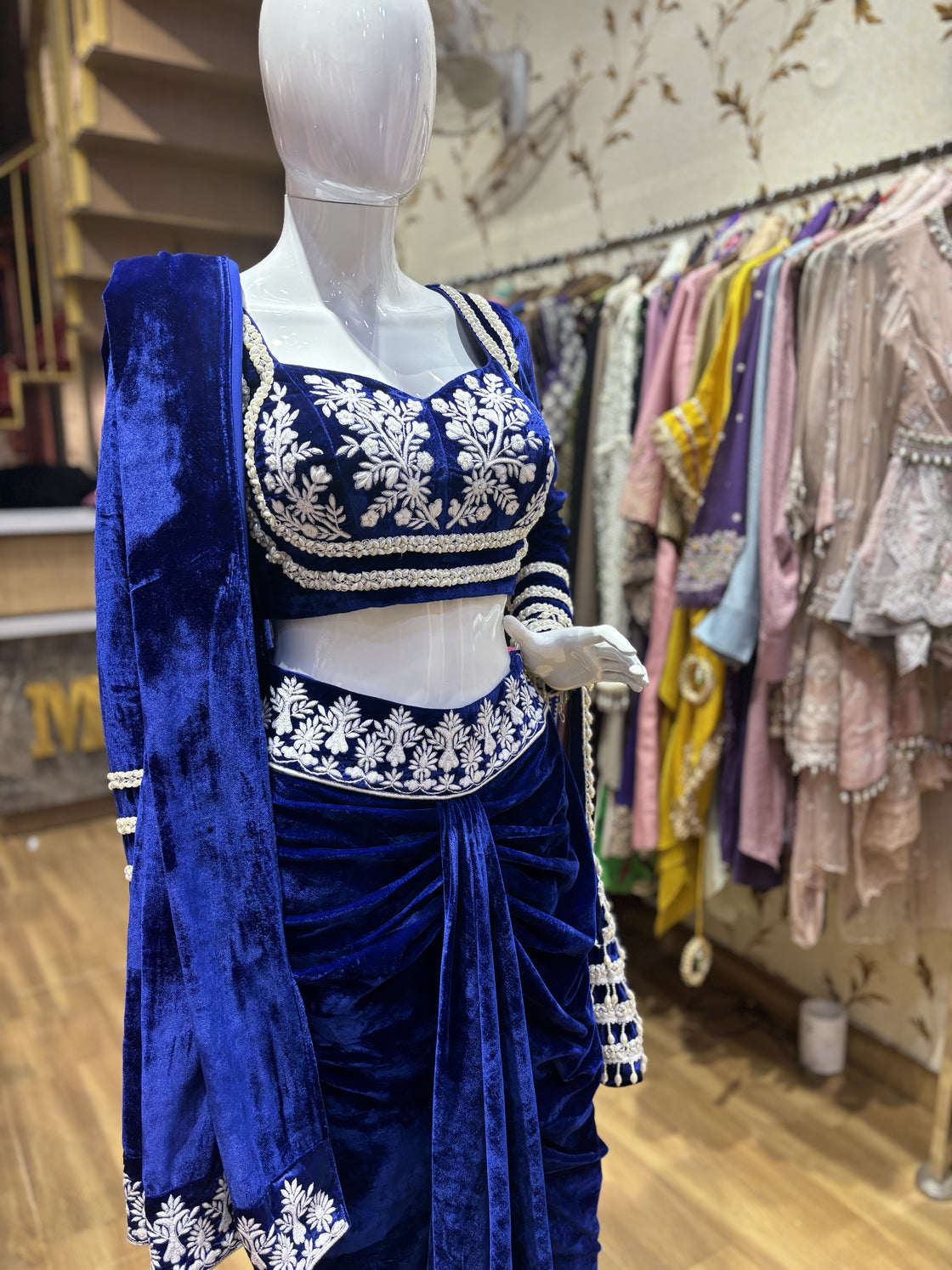 Handwork Drape Saree with Customisable Pattern